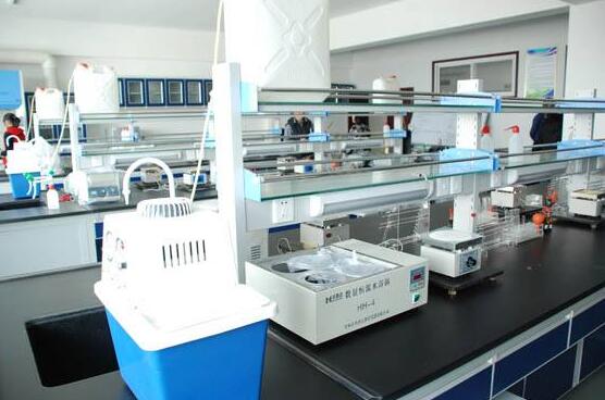 實(shí)驗(yàn)室使用設(shè)備