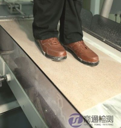 評(píng)估地板覆蓋物的防滑性.jpg